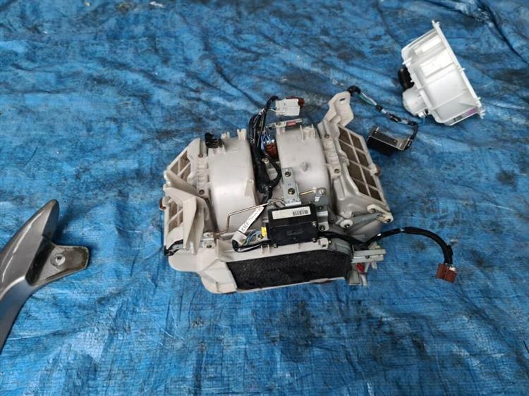 Мотор печки Хонда Легенд в Слюдянке 206136